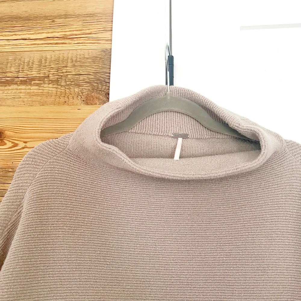 Free People “Ottoman Slouchy Tunic” (Oyster) XS